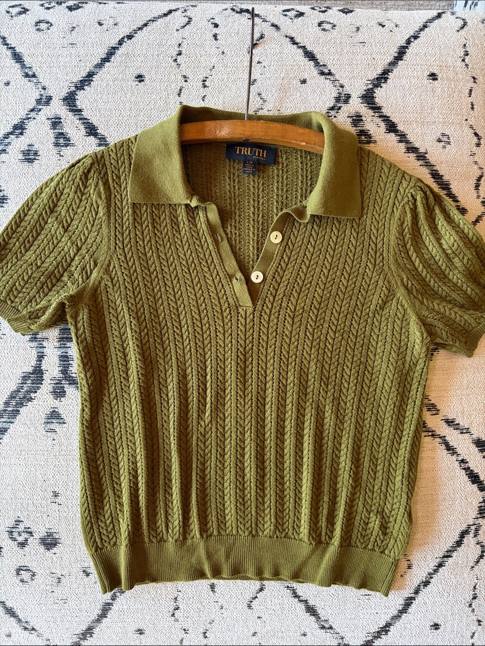 Truth cable-knit short-sleeved olive green collared sweater lightweight